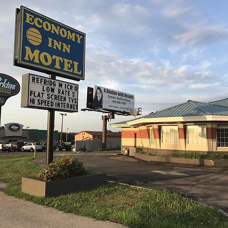 Economy Inn Marshalltown Exterior foto