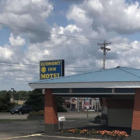Economy Inn Marshalltown Exterior foto