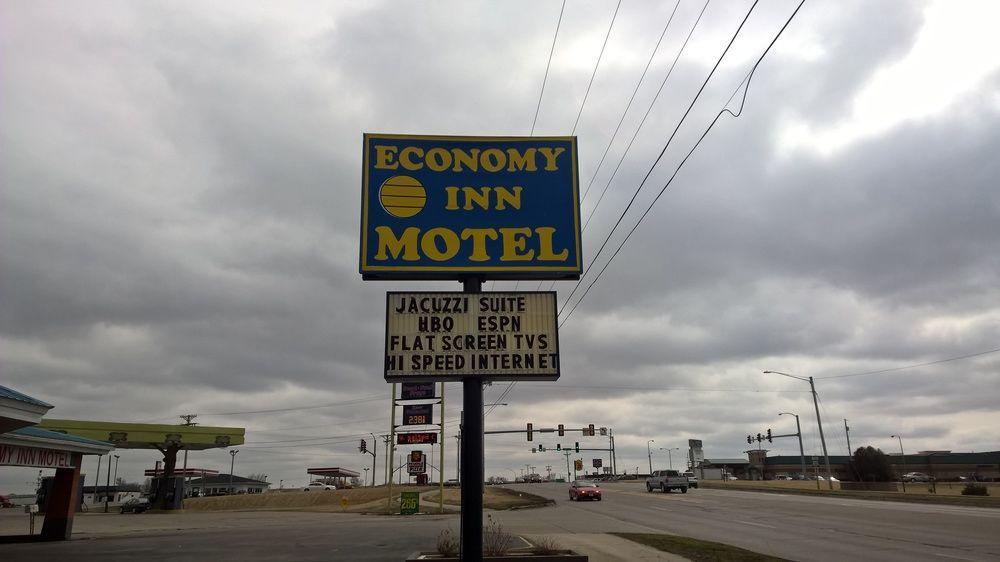 Economy Inn Marshalltown Exterior foto